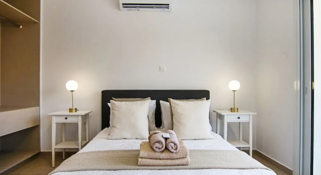 Phaedrus Living Seaside Luxury Limnaria 172