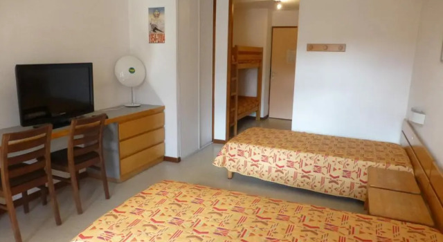 Appartement Brides-les-Bains, 1 pièce, 4 personnes - FR-1-512-79, Prenota Appartamento Hotel a Alvernia con parcheggio, Parcheggio
