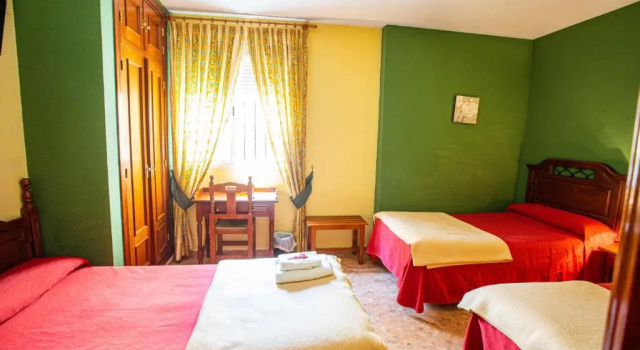 Трёхместный номер Standard Hotel Arunda II