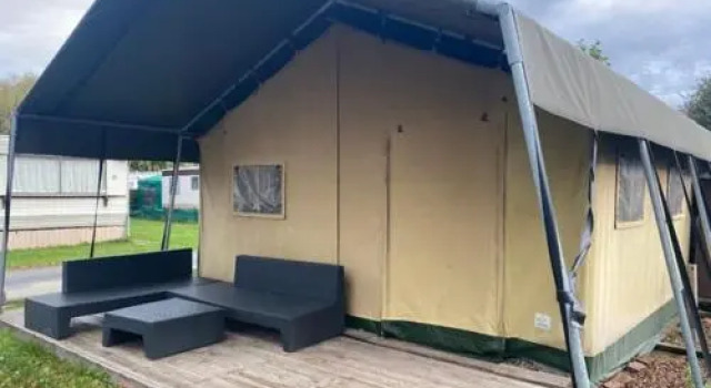 Тент Holidaypark Klein Strand