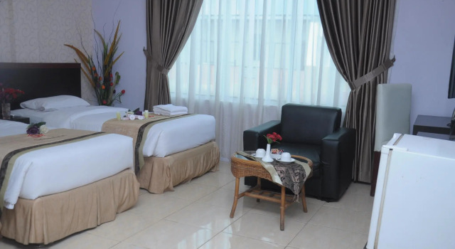 Griya Hotel, Book Hotel Hotels in Sumatra with Breakfast, Breakfasts