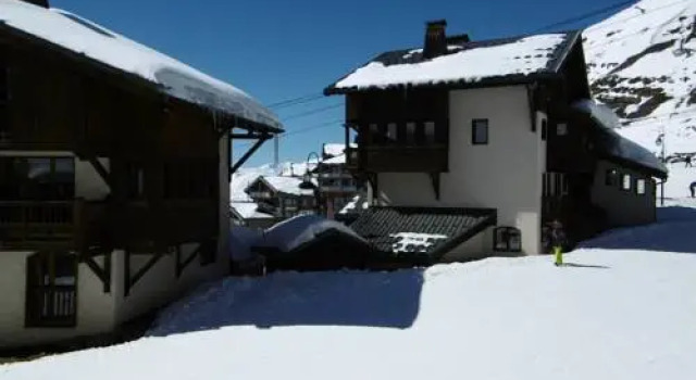Reine Blanche Appartements VTI, Prenota Hotel Hotel a Alvernia con parcheggio, Parcheggio