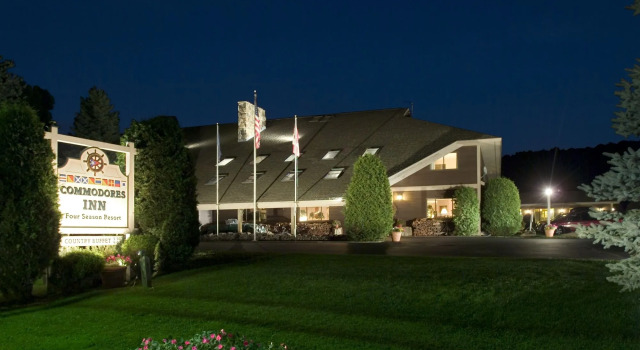 Commodores Inn