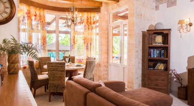 Villa Maxim with Private Pool & Tennis Court
