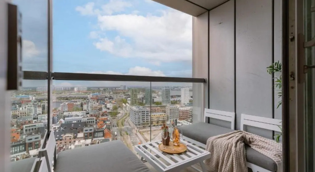 Апартаменты Apartment With Beautiful View of Antwerp
