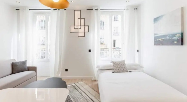 Amazing & brand new Parisian flat for 6p, Забронировать Апартаменты/квартира 10-й округ: Республика Париж, рядом с Станция метро Rambuteau