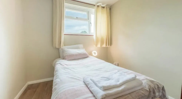 Falstones Cozy Retreat in Basildon, Book Feriehus Sommerhuse i Basildon, Hytte