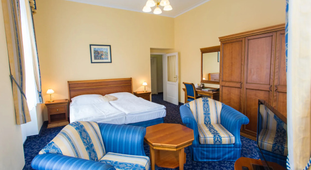 Hotel Ontario, Забронировать Отель Отели Карловых Варов 3 звезды, рядом с Vridelni kolonada, 3*