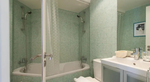 Апартаменты FLH Bairro Alto Loft with Sunny Terrace