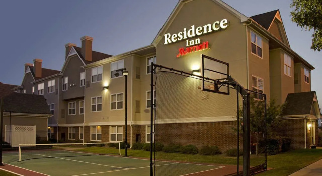 Residence Inn Indianapolis Northwest, Rezerwuj Hotel Hotele w Indianapolis z basenem, Basen