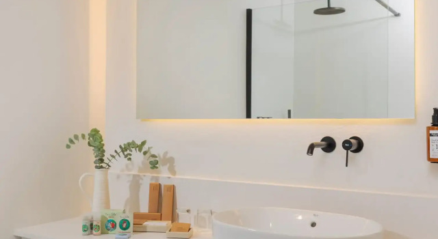 Полулюкс WellClub Resort - Suites & Wellness