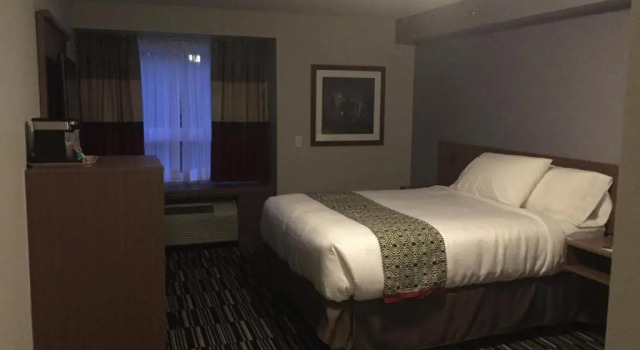 Двухместный номер Standard Microtel Inn & Suites by Wyndham Kirkland Lake