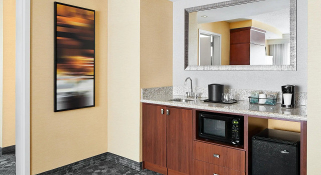 Полулюкс Courtyard by Marriott Newark Downtown
