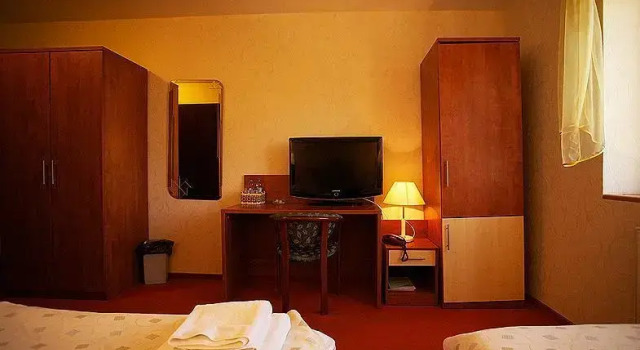 Pan Tadeusz, Prenota Hotel Osielsko Cuiavia-Pomerania