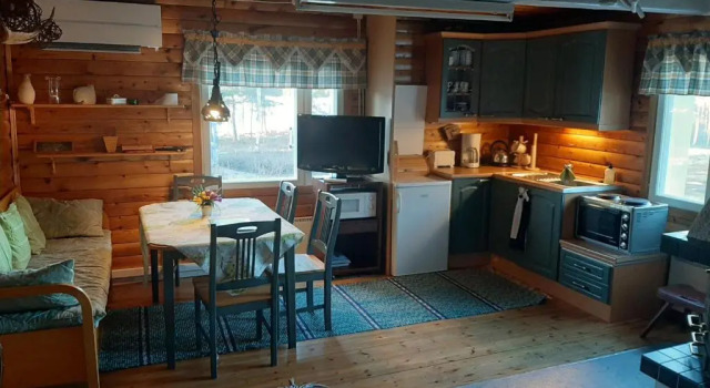 Коттедж Reindeer Lake Resort