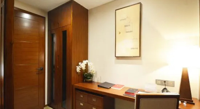 Люкс Executive Changshen Yijiaren Hotel