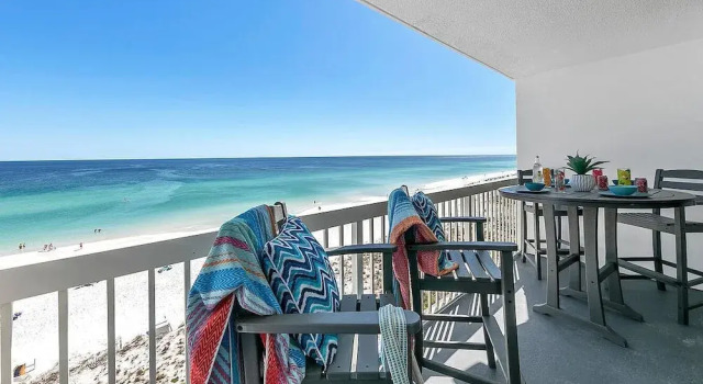 Номер Standard c 1 комнатой с балконом и с видом на океан Pelican Beach Resort - Destin Condo Getaways by CLs