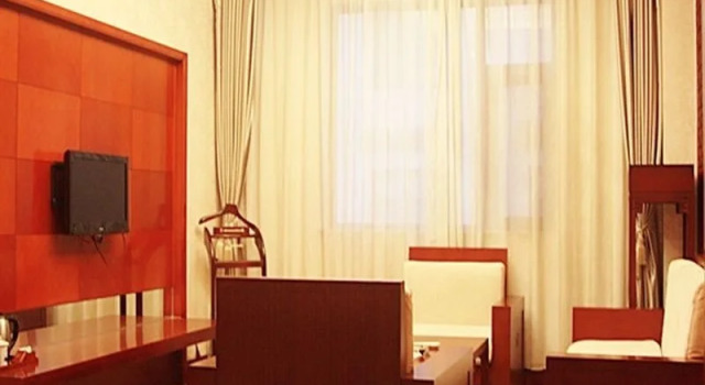 Guiyuan Dajue Hotel, Prenota Hotel Hotel a Hubei con parcheggio, Parcheggio