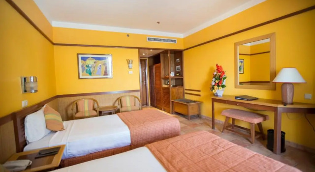 Трёхместный номер Standard с частичным видом на море Lido Sharm Hotel Naama Bay