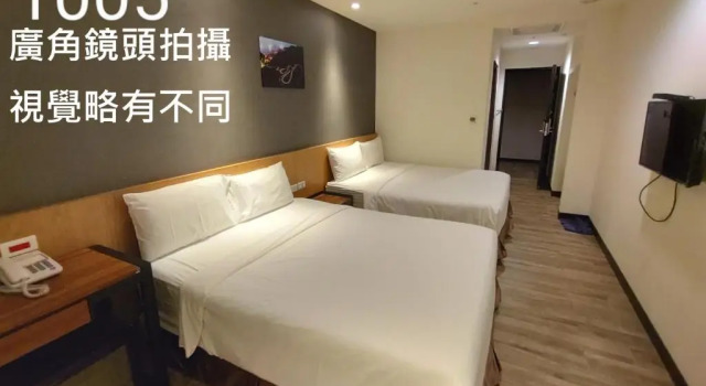 Четырёхместный номер Economy Honest & Warm Hotel
