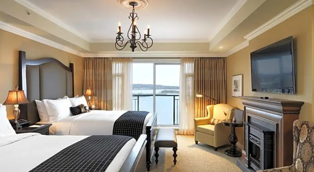 Четырёхместный номер Standard с частичным видом на океан Oak Bay Beach Hotel