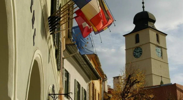 Old Town Hostel Sibiu, Забронировать Хостел Хостелы Сибиу, рядом с The Council Tower of Sibiu, Хостел
