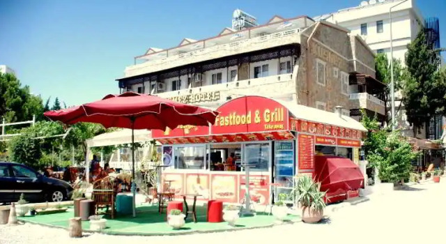 Kusmez Hotel