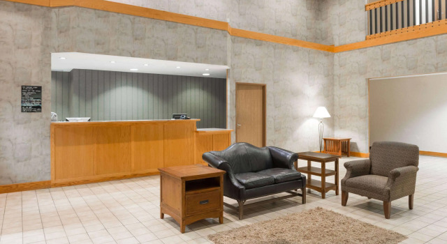 Super 8 by Wyndham Columbia East, Boek Hotel Hotels in Missouri met zwembad, Zwembad