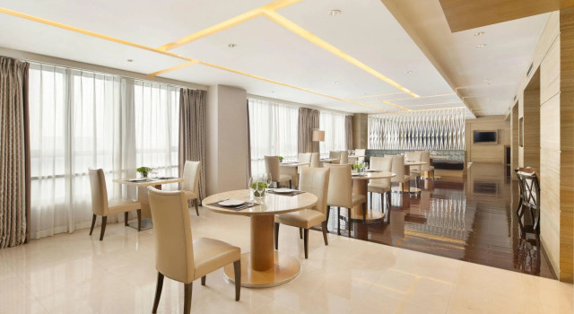 Люкс Premier Courtyard by Marriott Kunshan