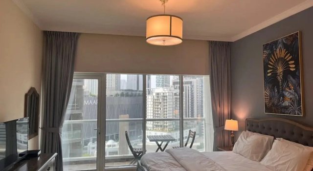 Stylish Studio With Balcony in Downtown Dubai, Забронировать Апартаменты/квартира Дубай Эмират Дубай, рядом с Дубай Молл