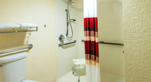 Двухместный номер Disability Access Deluxe Red Roof Inn Philadelphia - Trevose