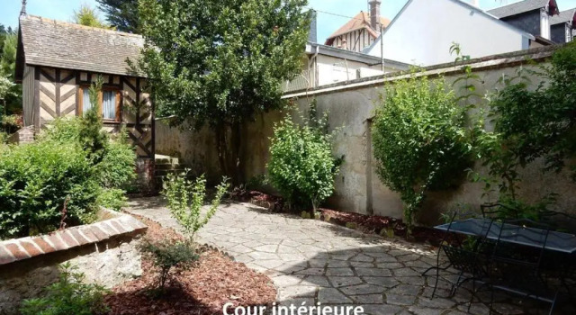 Апартаменты Appartement Bien-être 2 chambres au coeur de Cabourg -