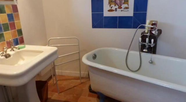 Gîte Beaune-d'Allier, 5 pièces, 8 personnes - FR-1-489-228