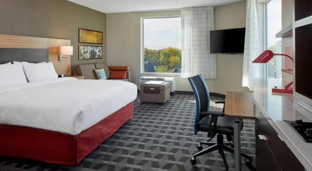 Двухместный люкс TownePlace Suites by Marriott Columbus North - OSU