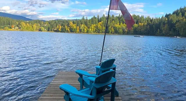 Номер Standard с видом на озеро Jasper Way Inn Resort & Campground