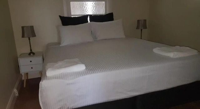 Коттедж с 4 комнатами City Centre Motel Kempsey