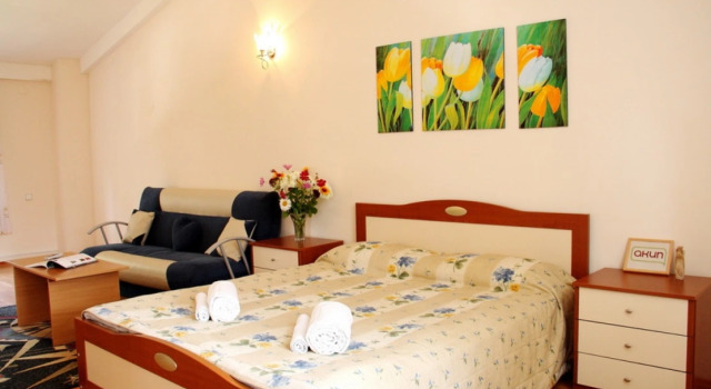 Акун Иссык-Куль, Book Hotel Hotels in Tamchy with a Pool, Swimming Pool