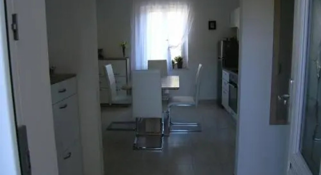 Apartment Mm2, Prenota Appartamento Hotel a Isole Quarnerine con parcheggio, Parcheggio