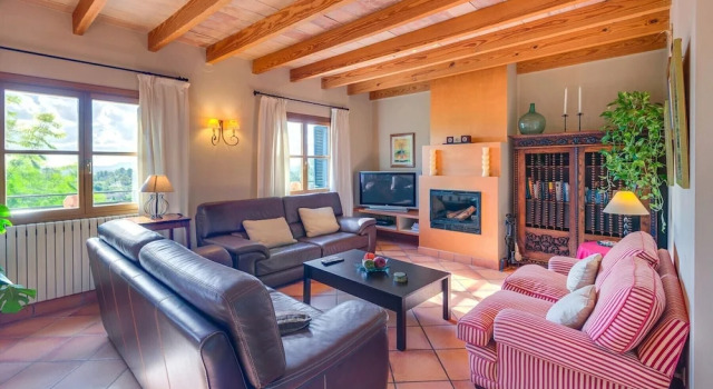 New! Villa Alaro by Priority, Rezerwuj Willa Hotele w Majorka z parkingiem, Parking