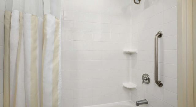 Четырёхместный номер Standard Hilton Garden Inn Huntsville South/Redstone Arsenal