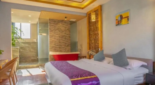 Номер Grand Floral Hotel · Smiling in the Flowers Lugu