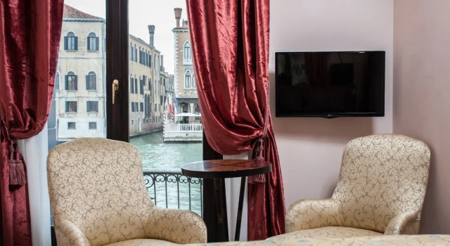 Ca' Granda Venice Apartaments, Забронировать Апартаменты/квартира Венеция Венето, рядом с Accademia Bridge