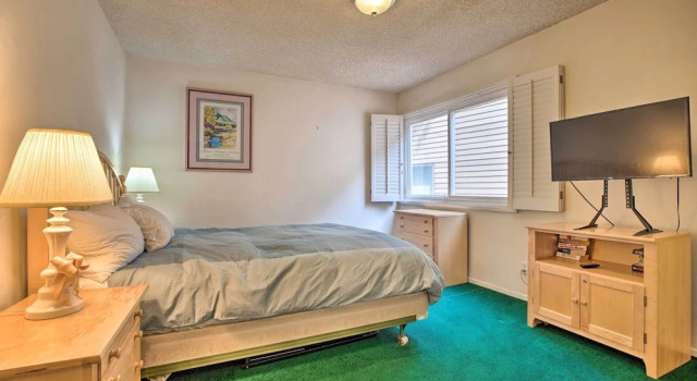 Mammoth Lakes Townhome < 2 Mi to Ski Area!