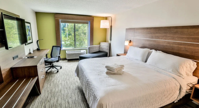 Двухместный номер Standard Holiday Inn Express Hotel & Suites Dickson by IHG