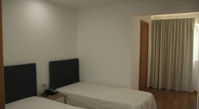 Hotel Bem Estar, Забронировать Отель Лозан Aldeias do Xisto, рядом с Замок в г. Лозан
