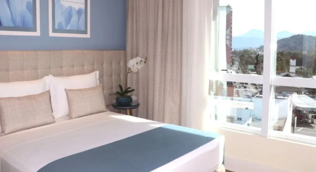 Номер Deluxe Kayrós Business Hotel