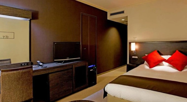 Двухместный номер Standard Century Royal Hotel