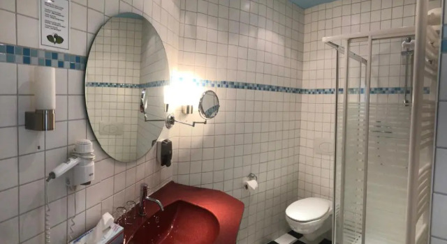 Номер Standard Haus des Volkes - Das Bauhaushotel
