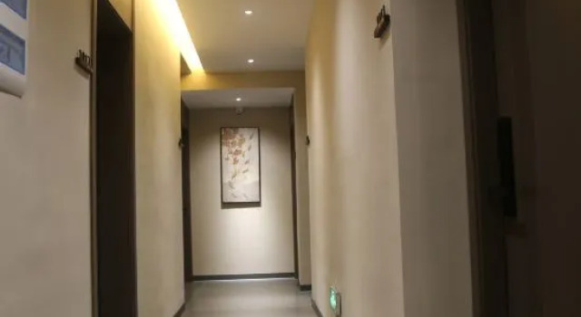 Nanling Banshe Hotel (Kaili College South High-speed Railway Station), Prenota Hotel Hotel a Qiandongnan con parcheggio, Parcheggio