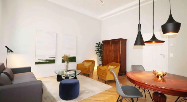 Center apt in best area near park & danube 20’to Airport, Prenota Hotel Vienna Austria